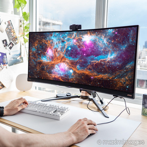 High-end lifestyle photo retouching example
