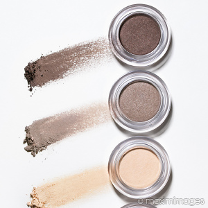 High-end product photo retouching example