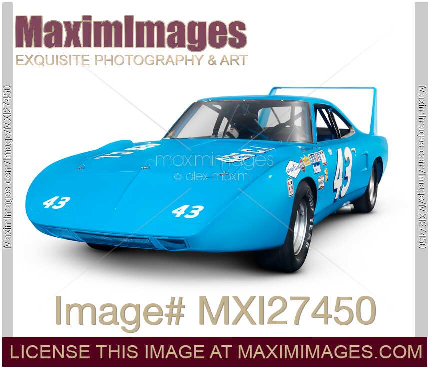 1970 Plymouth Superbird retro race car