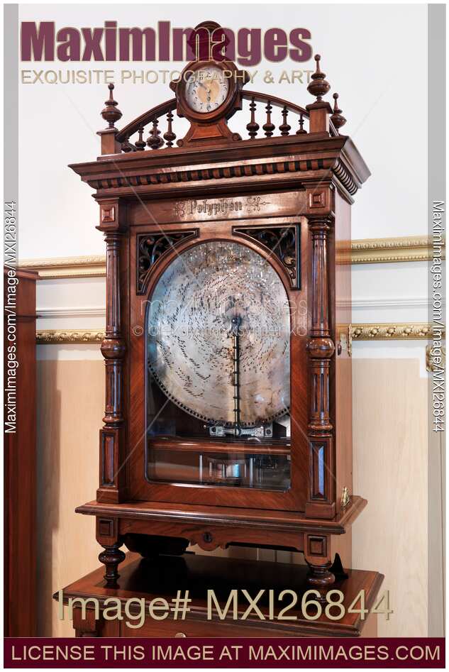 Antique graphophone polyphone