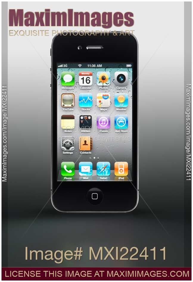 Apple iPhone 4 Smartphone
