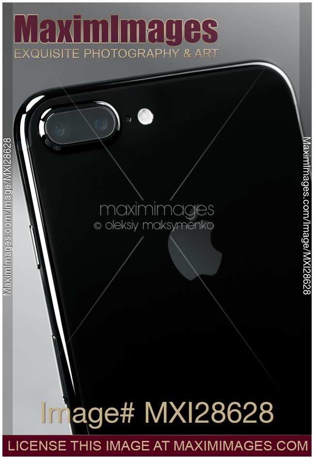 Apple iPhone 7 twin camera