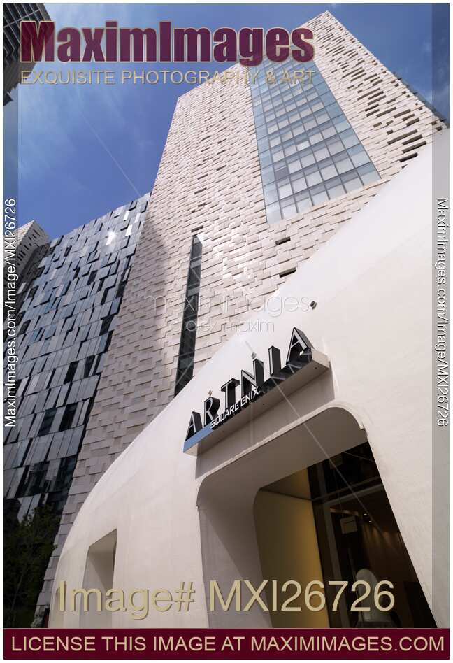 ARTNIA cafe and Square Enix buildings