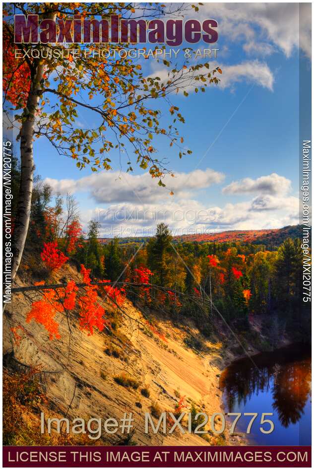 Autumn in Arrowhead Provincial Park