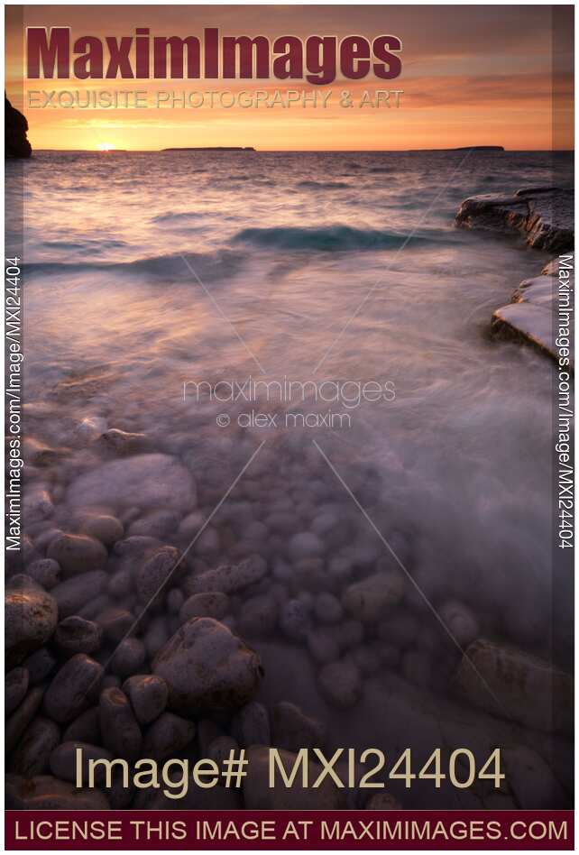 Beautiful sunset scenery of Georgian Bay rocky shore