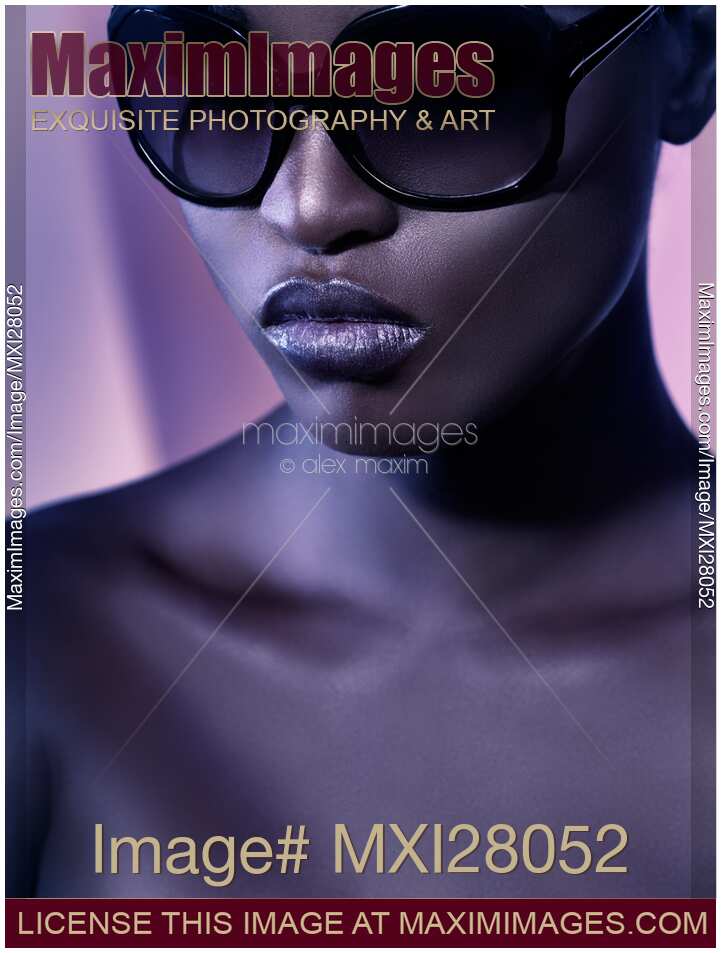 Beauty portrait of black woman in sunglasses
