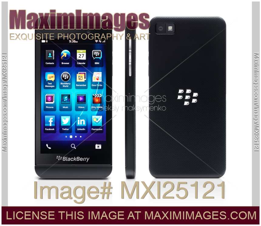 Blackberry Z10 smartphone back and side