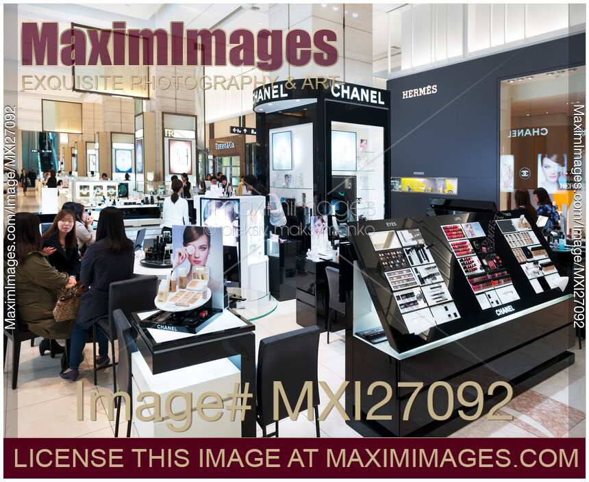 Chanel makeup store display in hi-res stock photography and images - Alamy