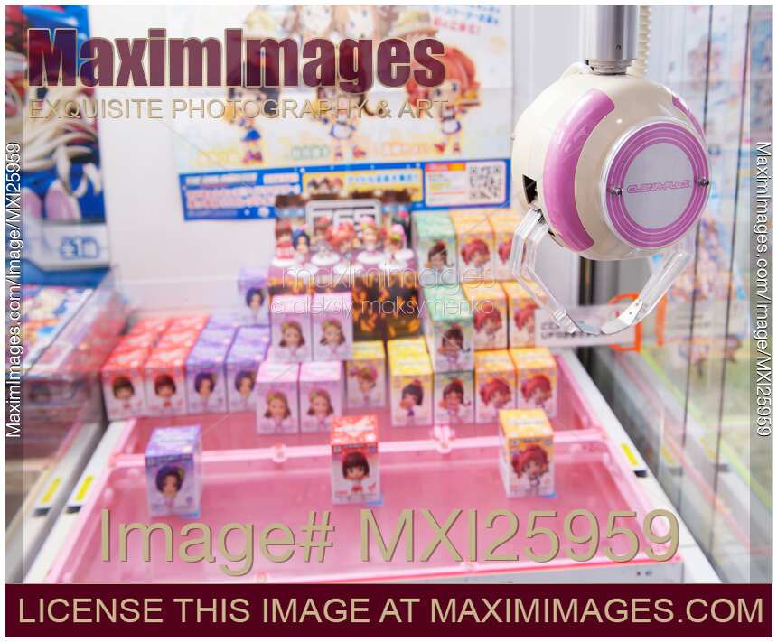 Clena-flex claw crane machine