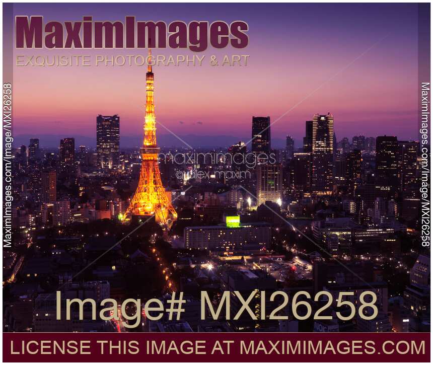 Colorful twilight scenery of Tokyo tower