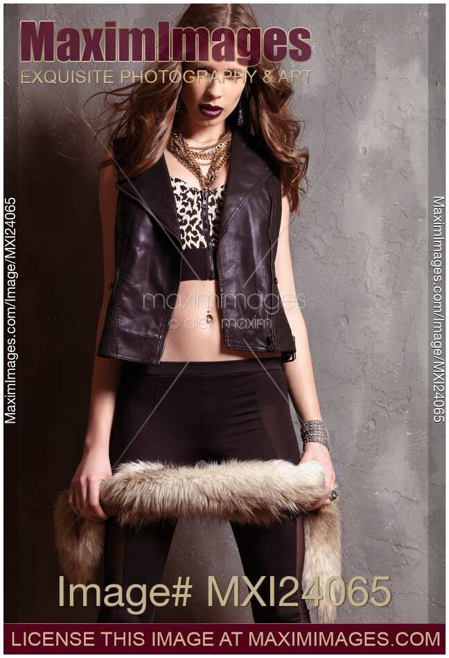 Edgy grunge fashion styling