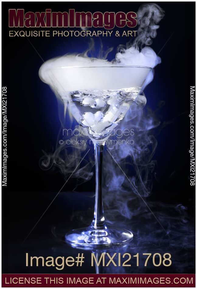 Exotic Steaming Drink with Liquid Nitrogen