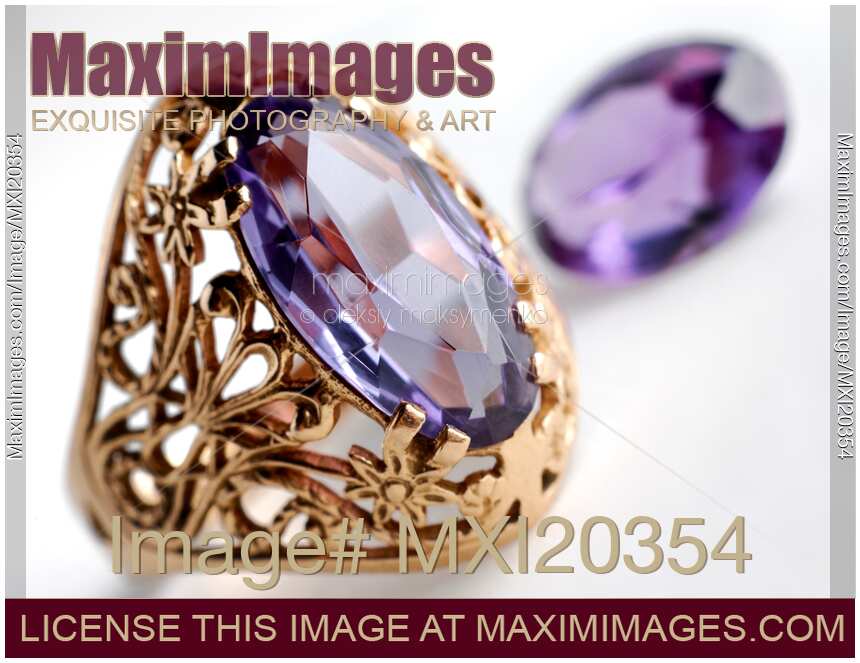 Golden Ring with Alexandrite Gem Stone
