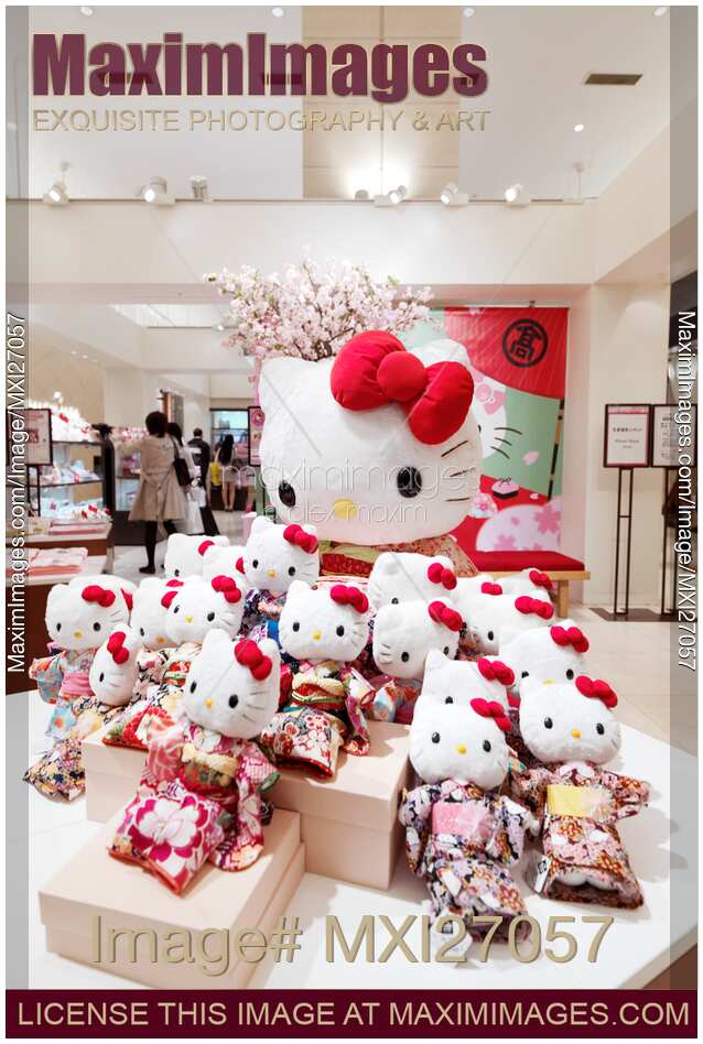 Hello Kitty in Japanese Kimono