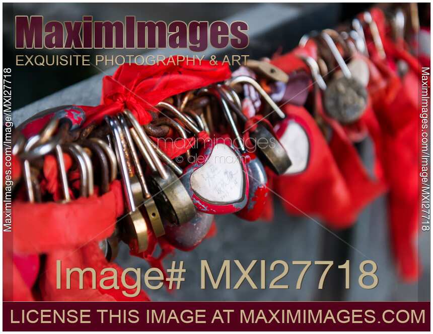 Love locks and red ribbons in China