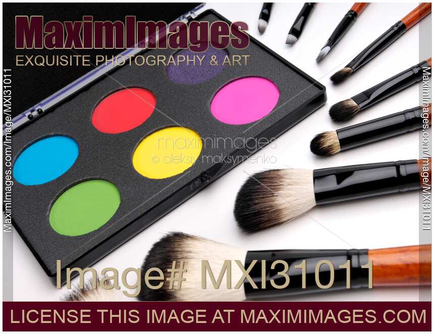 Make-up palette and brushes