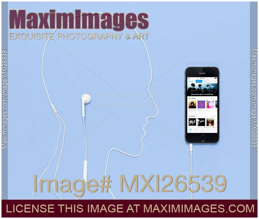 Man silhouette iPhone headphones iTunes concept