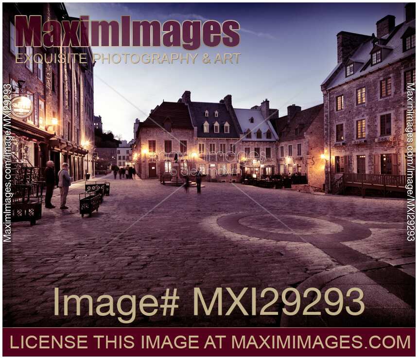 Nighttime view of the Royal Square Place Royale in Old Quebec City