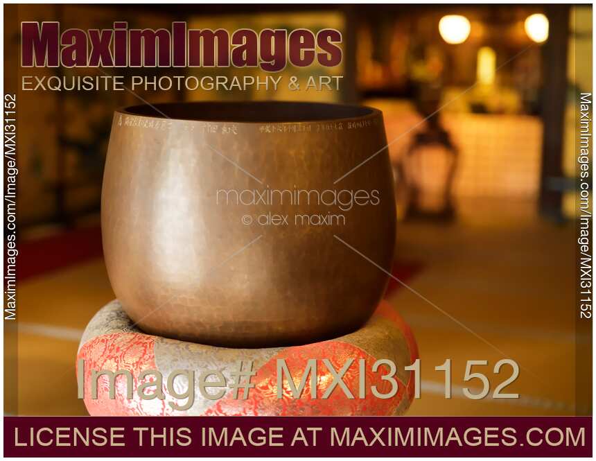 Orin bronze singing bowl at Nanzenji Buddhist Temple Hall