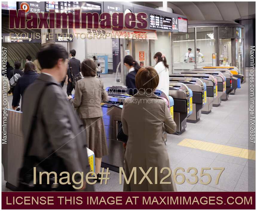 People entering Tokyo metro subway station