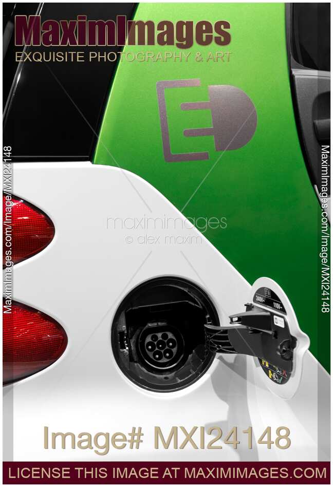Plug-in electric car power socket