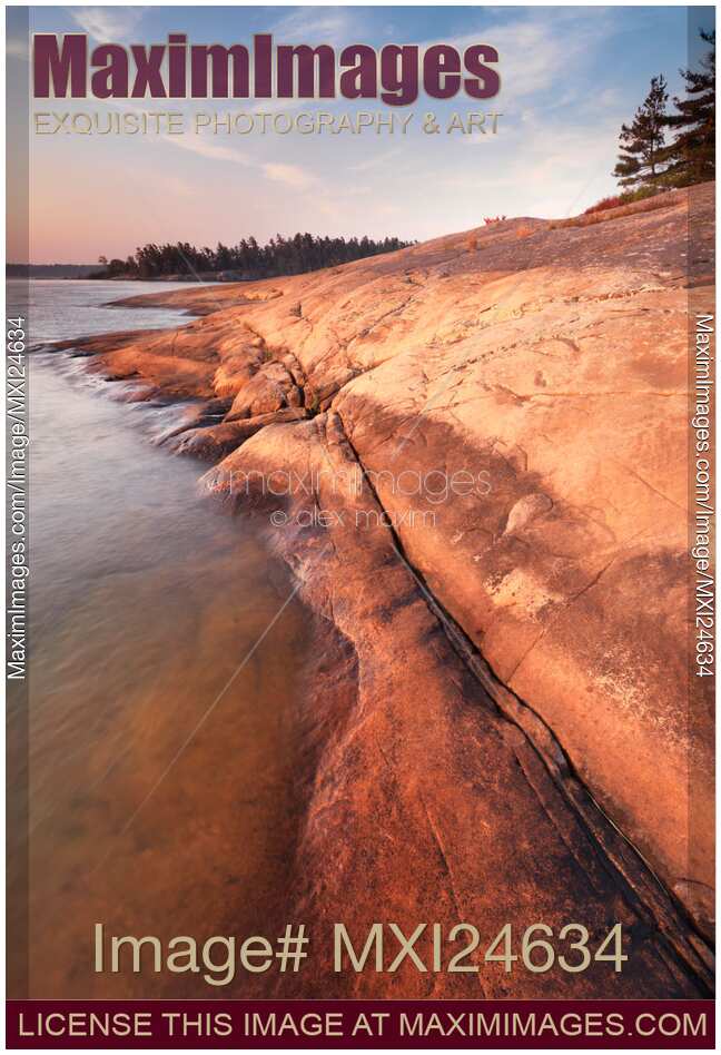 Red rocks of Georgian Bay at Killbear