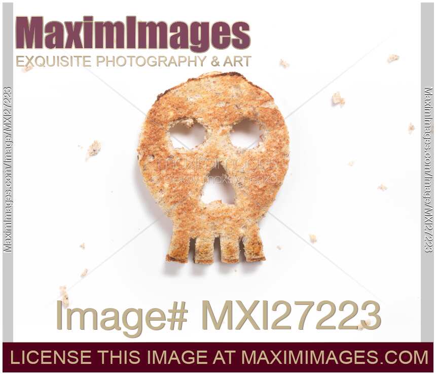 Skull made of toasted bread