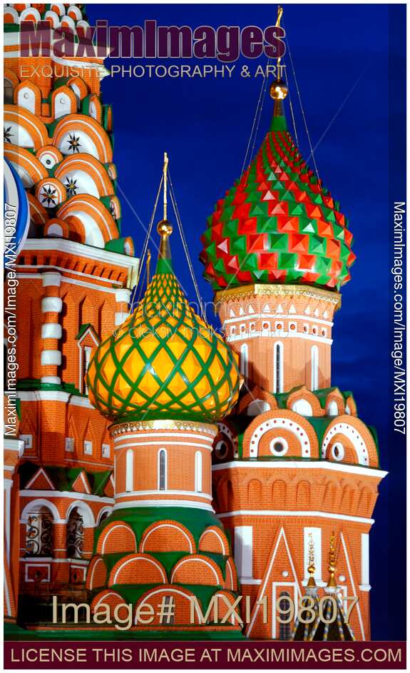 St Basils Cathedral in Moscow at Night