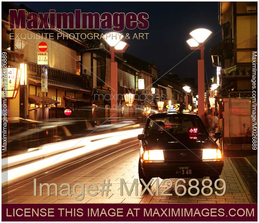 Taxi cab at Hanamikoji street in Kyoto