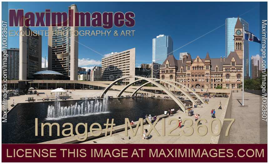 Toronto Nathan Phillips Square