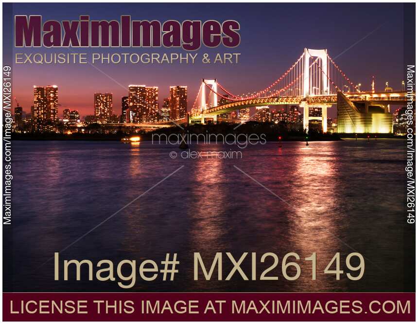 Twilight scenery of Rainbow bridge in Tokyo Japan