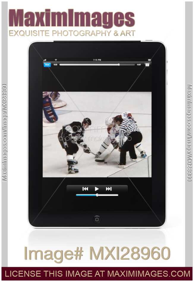 Watching Hockey Match on Apple iPad 3G Tablet