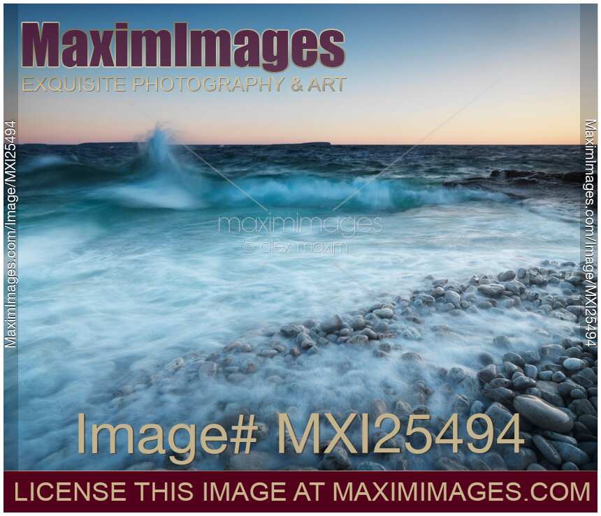 Waves hitting the shore of Georgian Bay