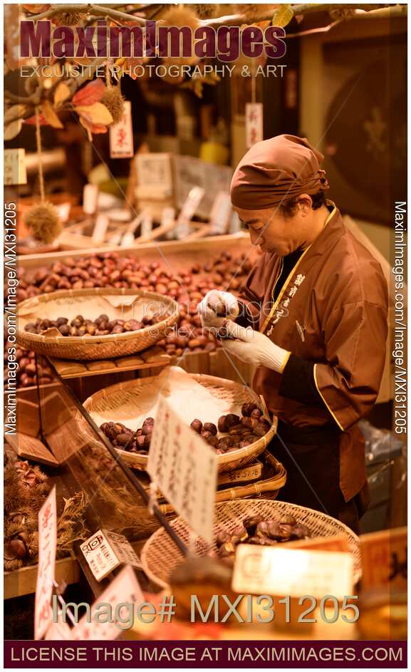 Yakikuri roasted chestnuts Japanese food vendor at Nishiki food market
