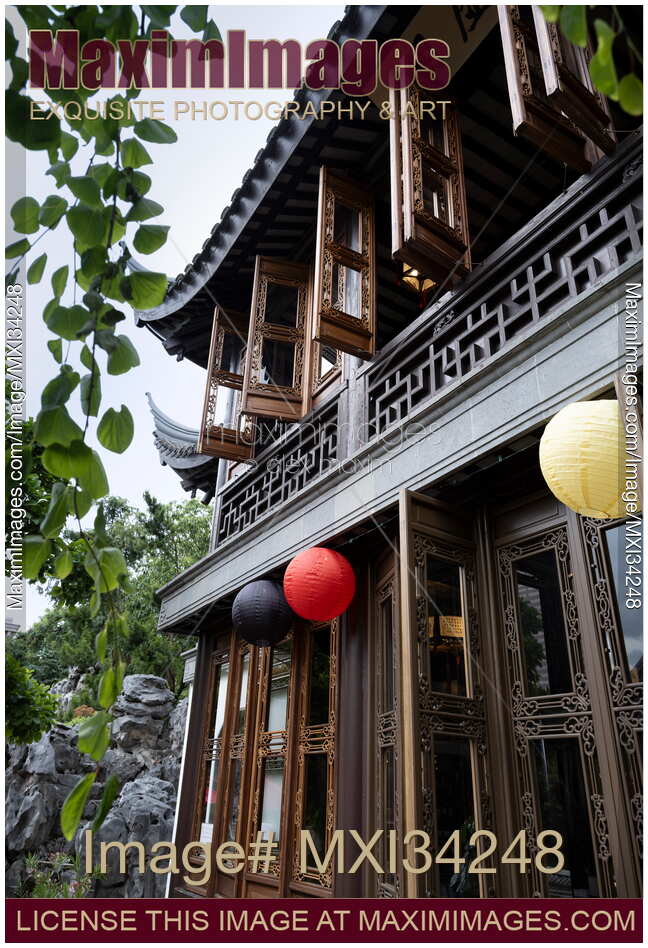 Yun Shui Teahouse in Lan Su Chinese Garden in Portland Oregon