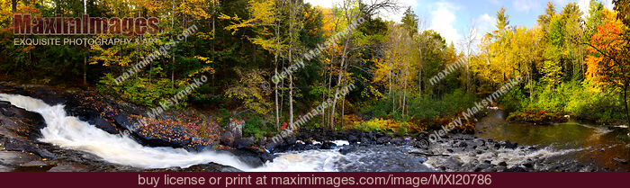 Stock photo of Autumn in Arrowhead Provincial Park Buy commercial use license at MaximImages