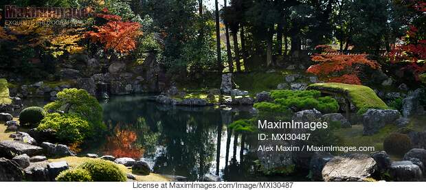 Traditional Japanese Zen rock garden pond Fujito Ishi...... preview image