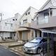 Houses on residential street in Tokyo... (thumbnail)
