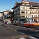 Traffic at Shijo dori street in Kyoto... (thumbnail)