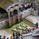 People at Otowa sacred waterfall in Kiyomizu-dera Otowa-no-taki Kyoto... (thumbnail)