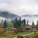 Panoramic foggy morning scenery of Ainokura Japanese mountain farm vil... (thumbnail)