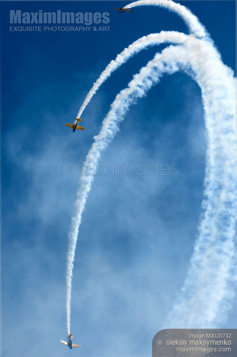 Stock photo of Aerobatics Buy commercial use license at MaximImages