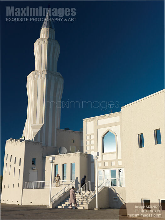 Baitul Islam Mosque in Vaughan Stock photo of Baitul Islam Mosque in Vaughan Buy commercial use license at MaximImages