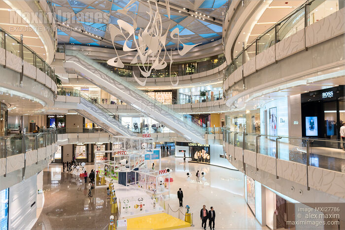 A Louis Vuitton store at the IFC Mall in Shanghai, China Stock Photo - Alamy