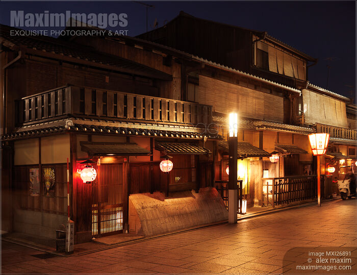 Stock photo of Japanese restaurants at Hanamikoji in Kyoto at night Buy commercial use license at MaximImages