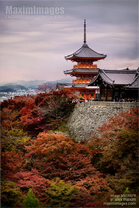 Kiyomizu-dera Sanjunoto pagoda in Kyoto in autumn sunset scenery Stock photo of Kiyomizu-dera Sanjunoto pagoda in Kyoto in autumn sunset scenery Buy commercial use license at MaximImages