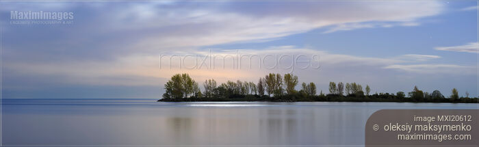 Stock photo of Lake Ontario Buy commercial use license at MaximImages