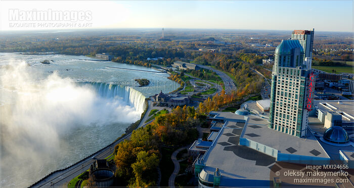 Stock photo of Niagara Falls Buy commercial use license at MaximImages