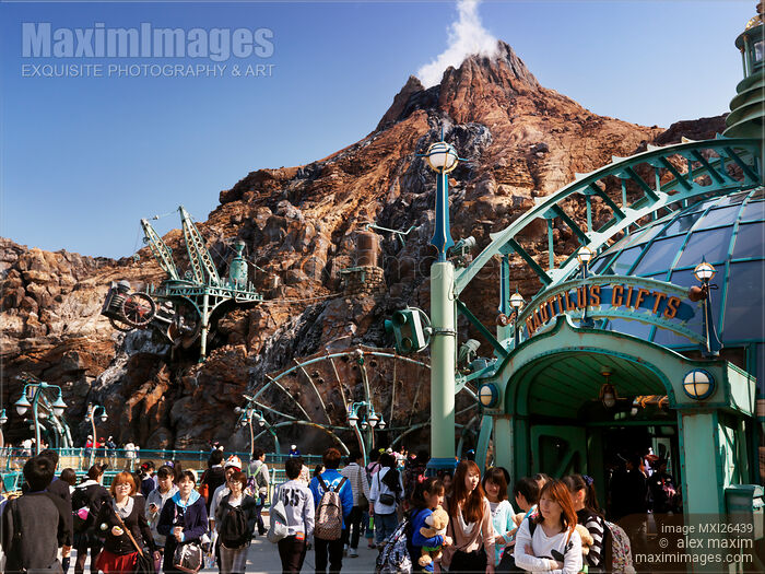 Stock photo of People at Tokyo Disneysea theme park Buy commercial use license at MaximImages
