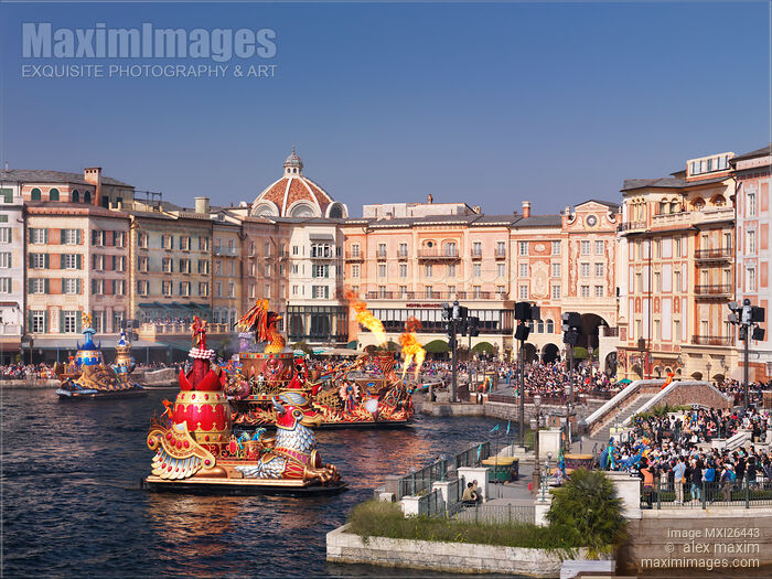 Stock photo of People watching show at Tokyo Disney sea Buy commercial use license at MaximImages